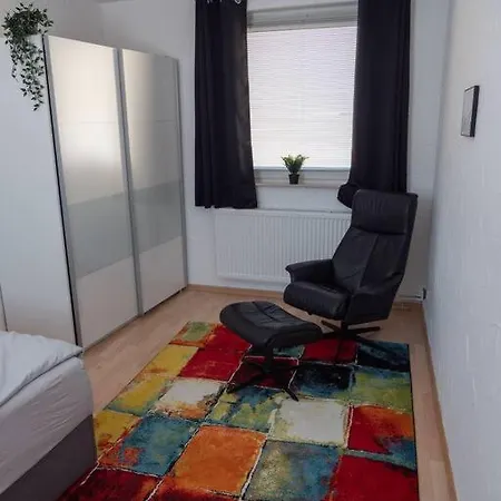 40m2, Naehe S Bahn Apartament *