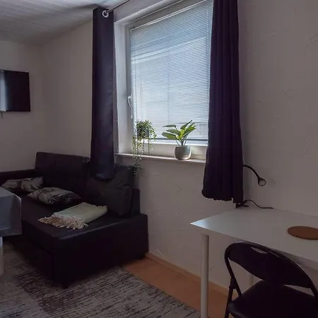 40m2, Naehe S Bahn Apartament